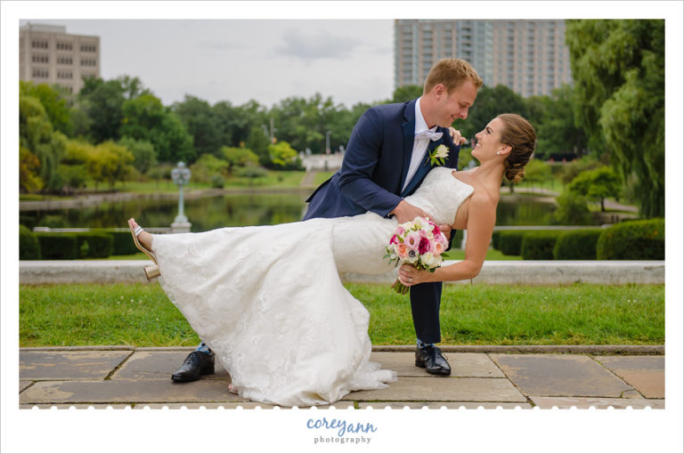 Bride and Groom dip after wedding at the Cleveland Art Museum
