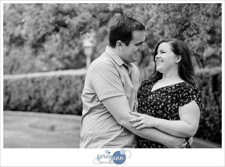 engagement session at cleveland museum of art