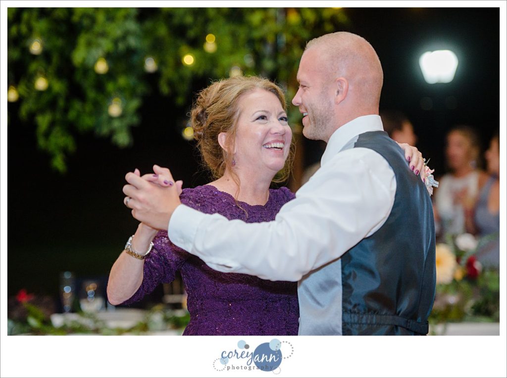 Outdoor wedding reception on a farm in Ohio