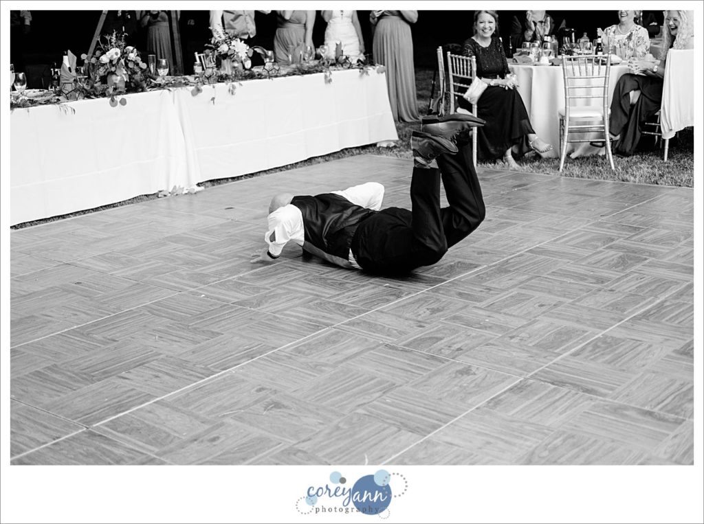 Outdoor wedding reception on a farm in Ohio