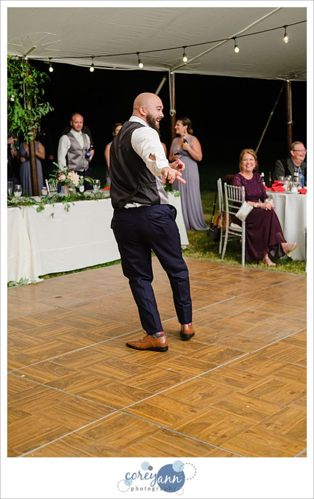 Outdoor wedding reception on a farm in Ohio