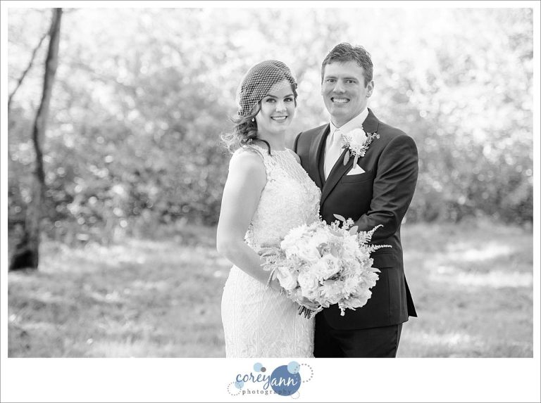 Bride and Groom wedding photos at Tallmadge Meadows in Ohio