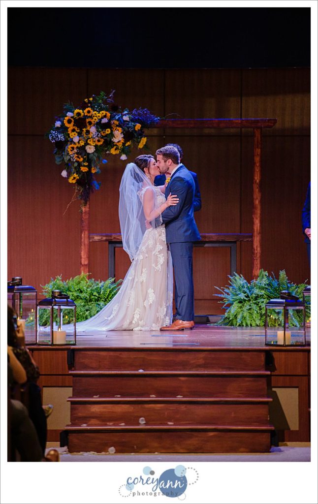 Wedding ceremony at Parkside Church in Chagrin Falls Ohio