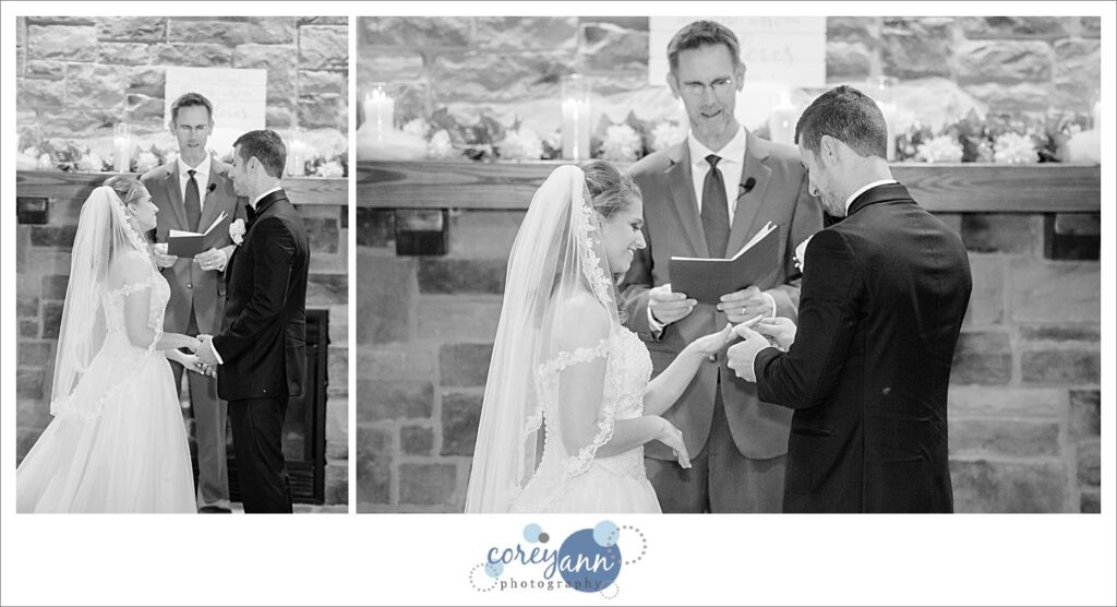 wedding ceremony at roses run country club in Stow Ohio