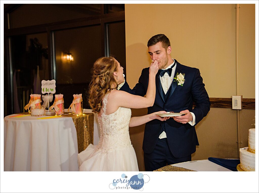 wedding reception at roses run country club in Stow Ohio