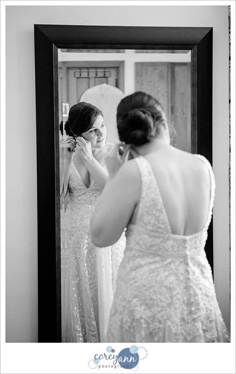 Bride getting ready for wedding at Stan Hywet