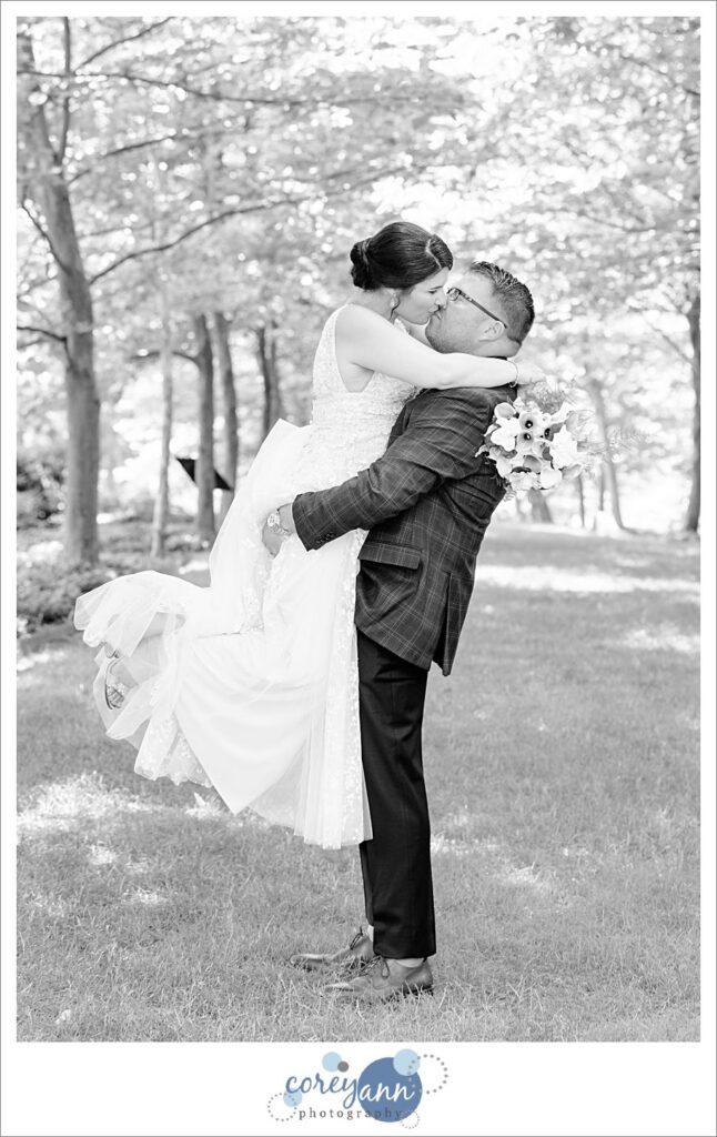 Stan Hywet wedding portraits in the Summer