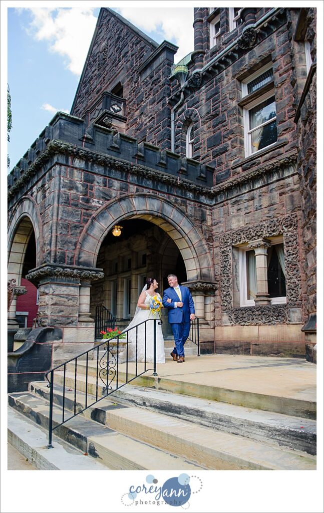 Wedding photos at Massillon Women's Club in August