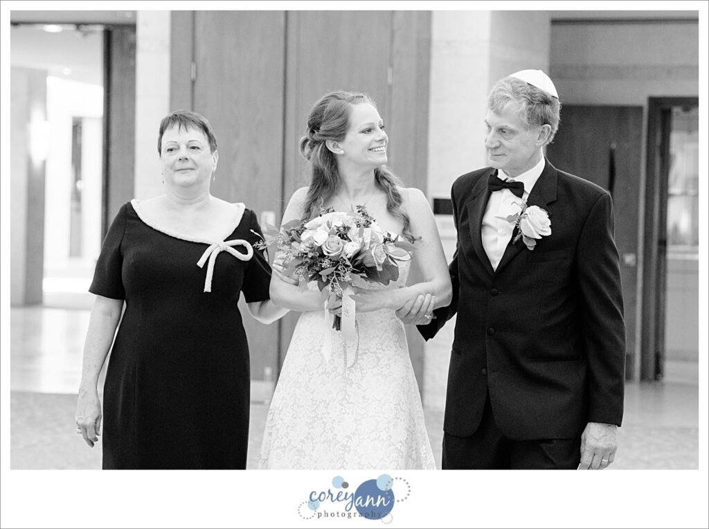 Wedding ceremony at Fairmont Temple in Beachwood Ohio