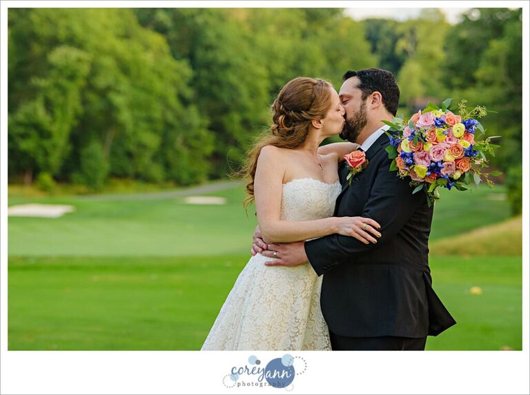Wedding photos Mayfield Country Club in Ohio