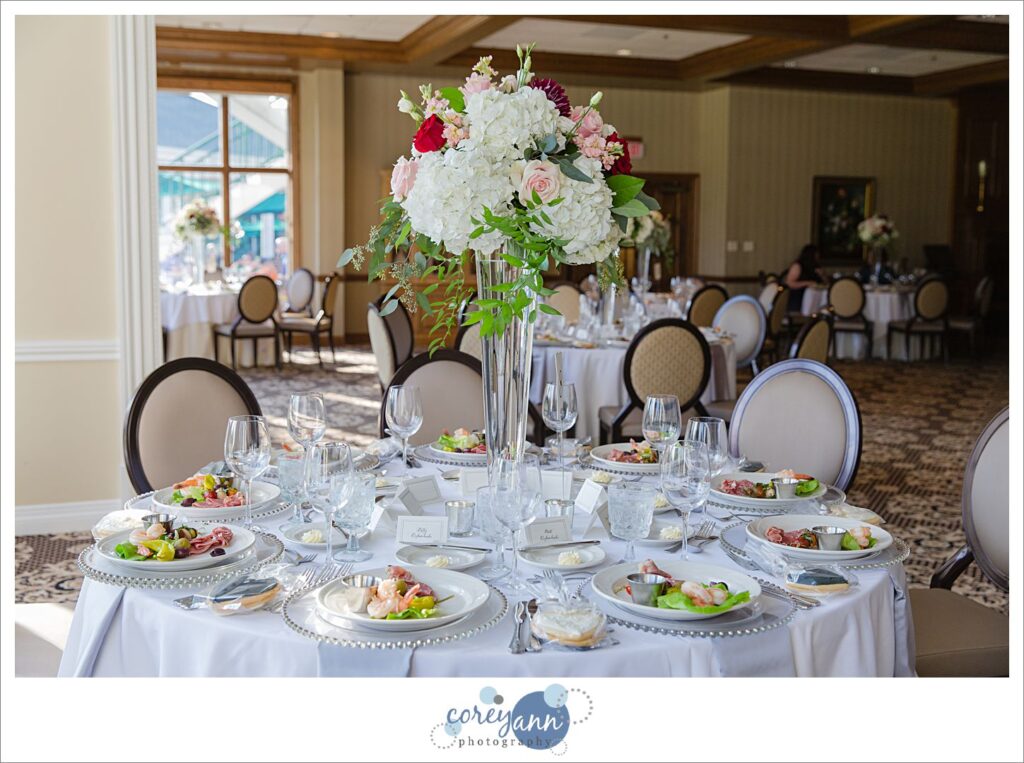 Wedding reception at Fairlawn Country Club in Ohio