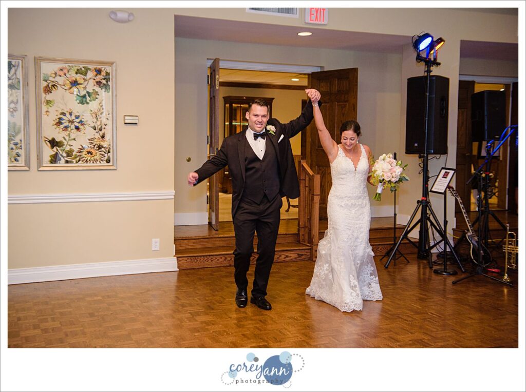 Wedding reception at Fairlawn Country Club in Ohio