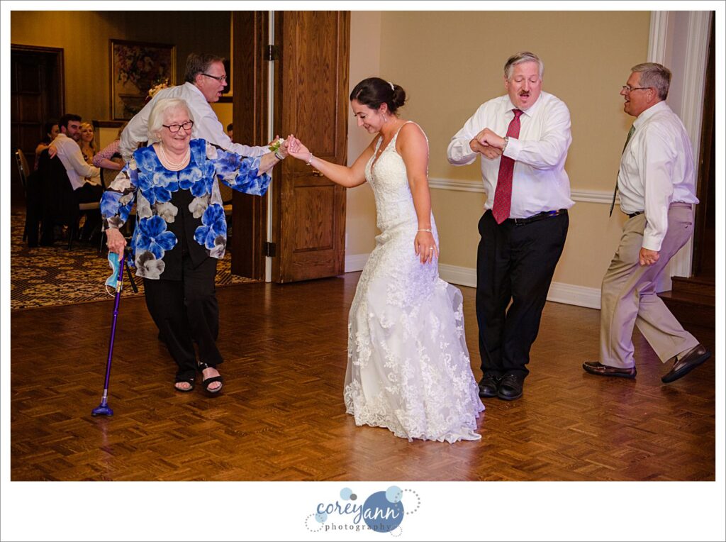 Wedding reception at Fairlawn Country Club in Ohio