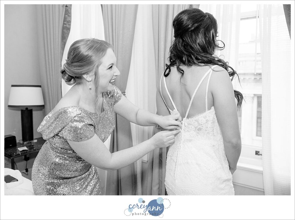 getting ready for wedding at hyatt cleveland