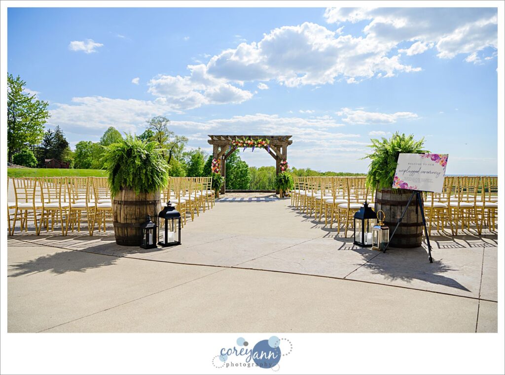 May wedding at Mapleside Farms in Ohio