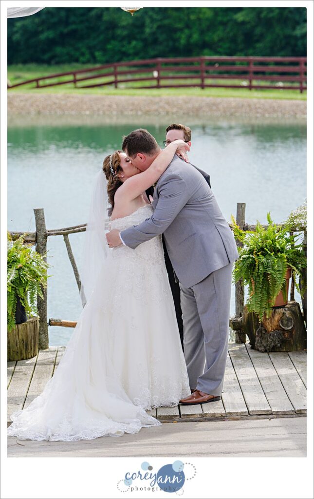 June outdoor wedding ceremony at Peacock Ridge