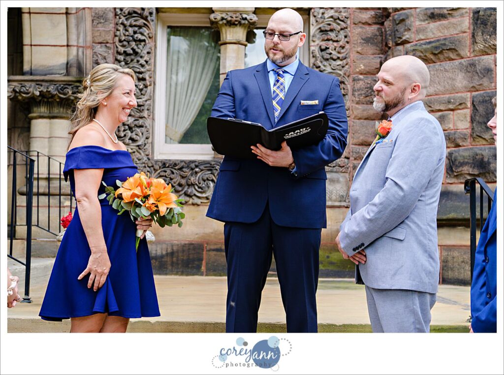 Outdoor wedding at Massillon Womens Club