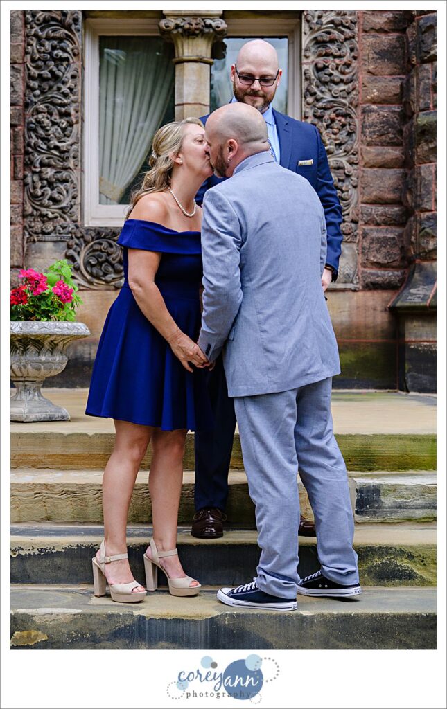 Outdoor wedding at Massillon Womens Club