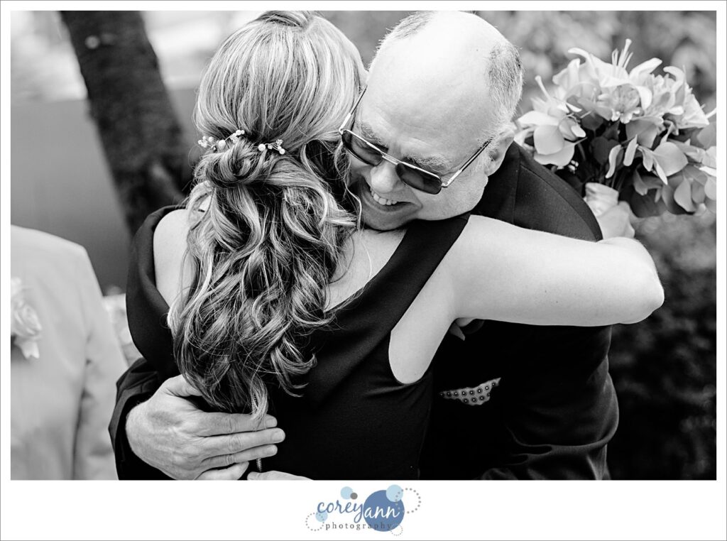 Outdoor wedding at Massillon Womens Club