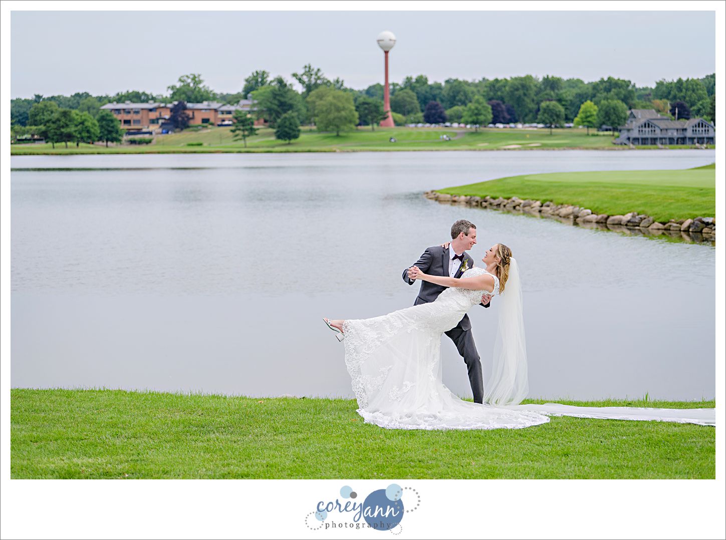 Firestone Country Club Wedding with Katie and Matt