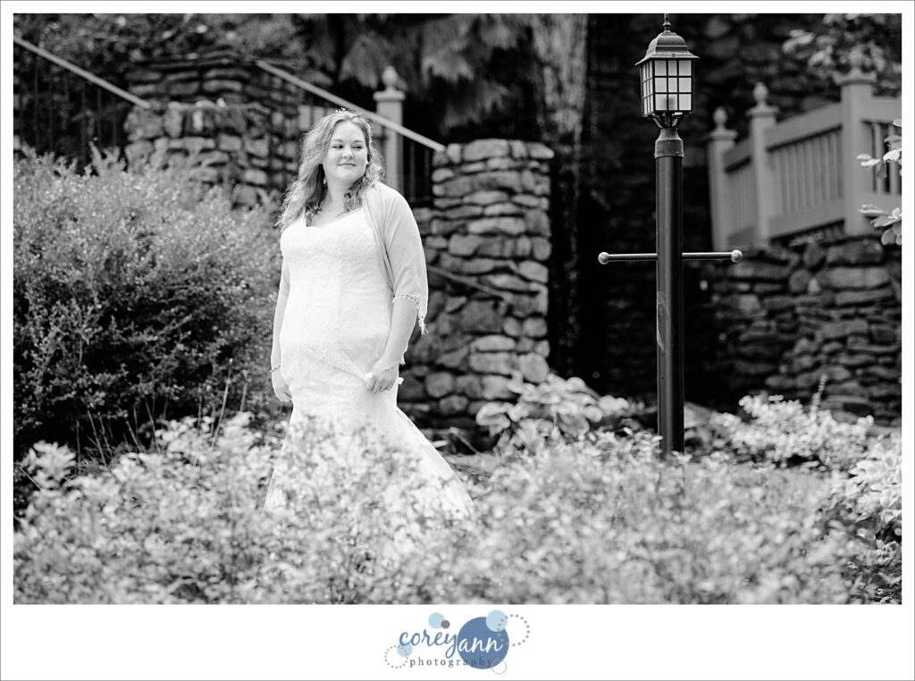 Outdoor wedding ceremony at Landoll's Mohican Castle