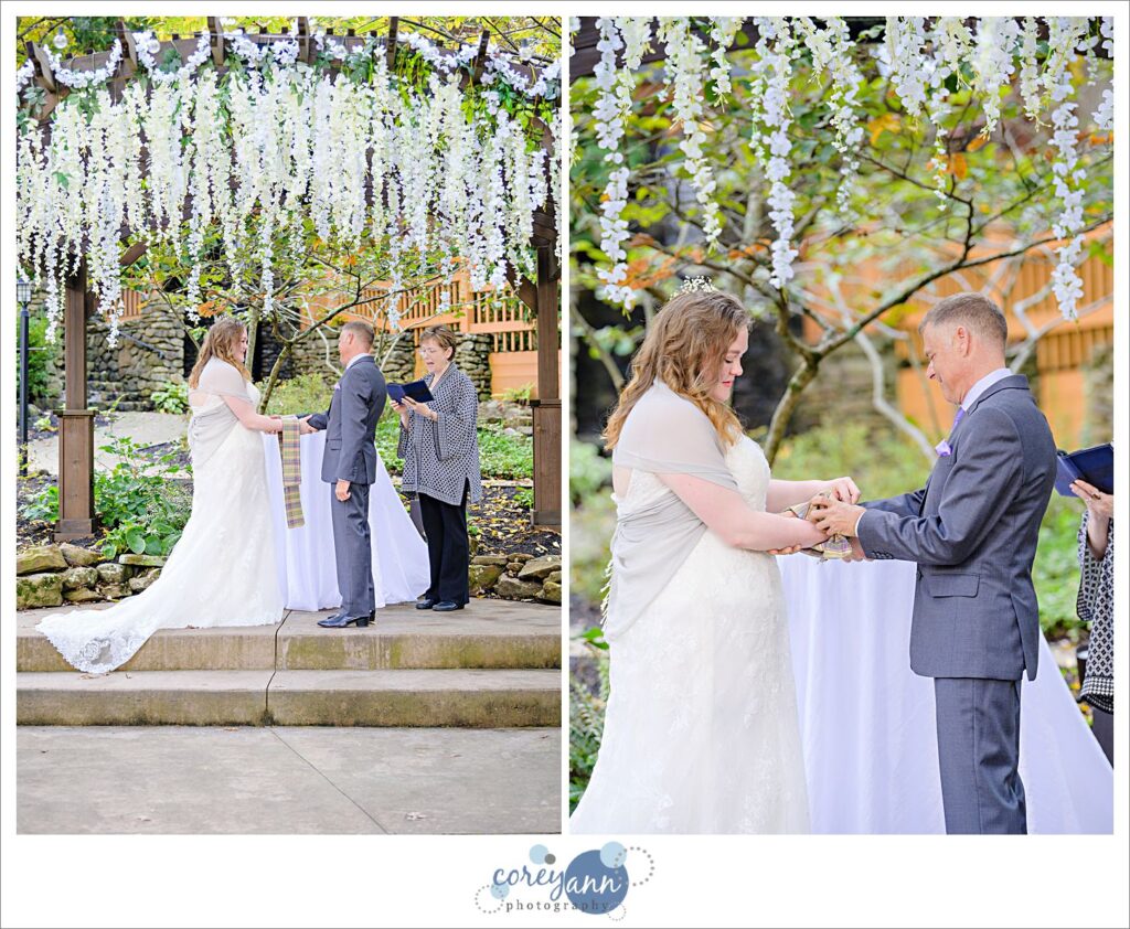 Wedding ceremony with Ohio Wedding Lady in Loudonville