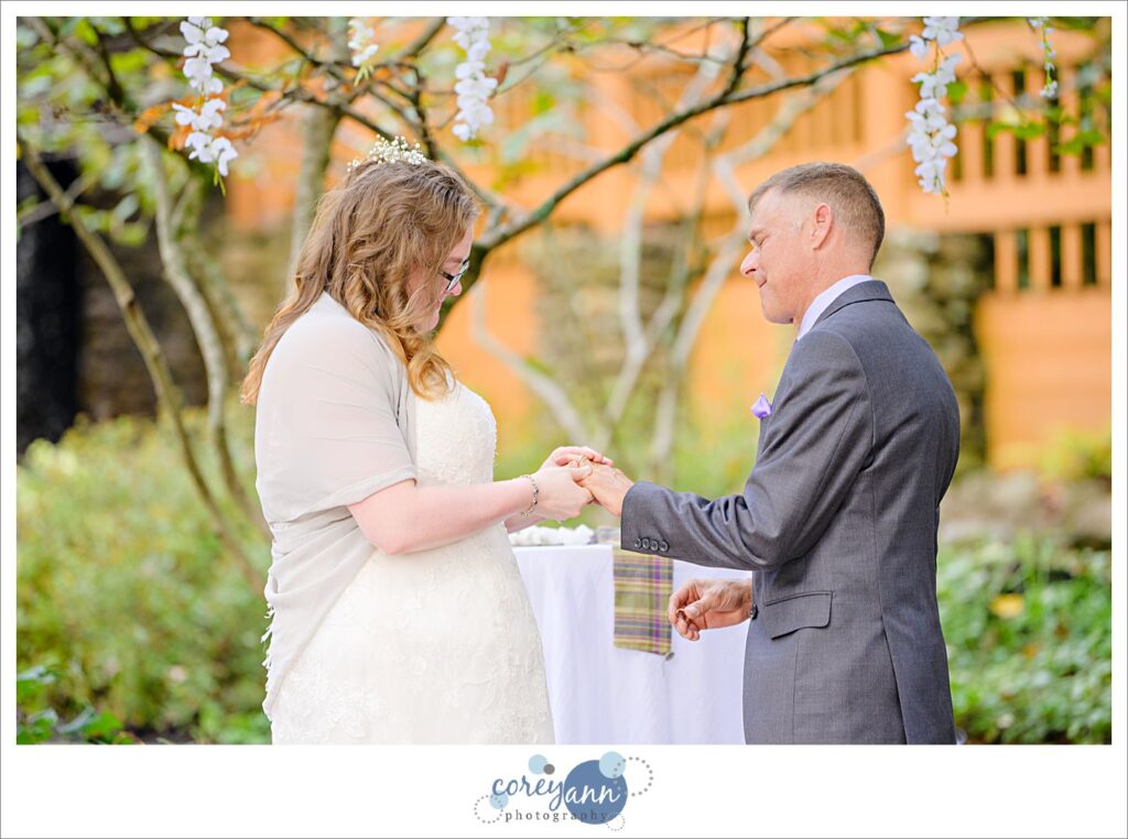 October wedding at Landoll's Mohican Castle