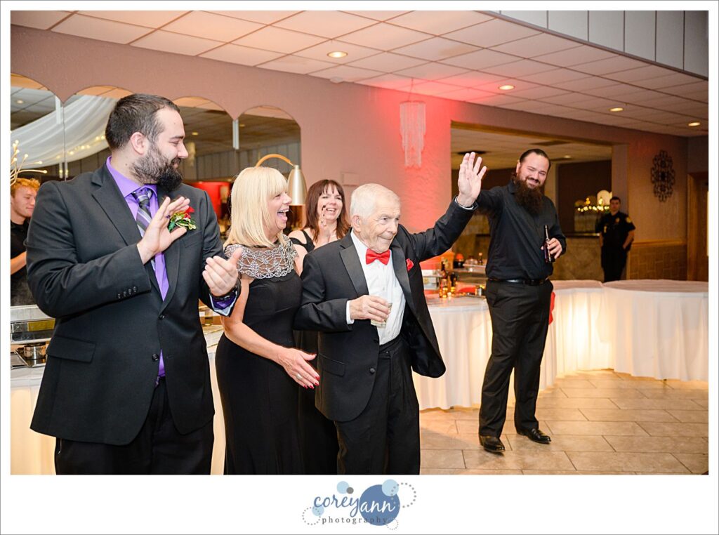 October wedding reception at DiVieste's Banquet Centre in Warren Ohio