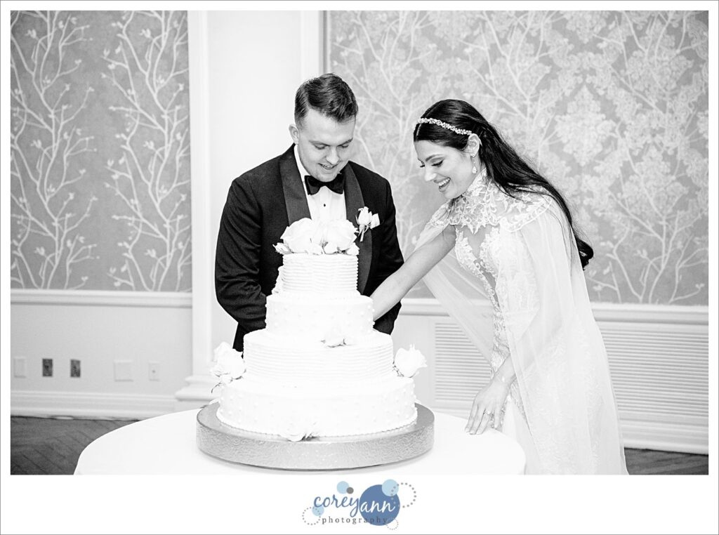 Winter wedding reception at Brookside Country Club in Canton Ohio