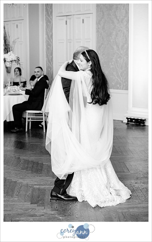 Winter wedding reception at Brookside Country Club in Canton Ohio