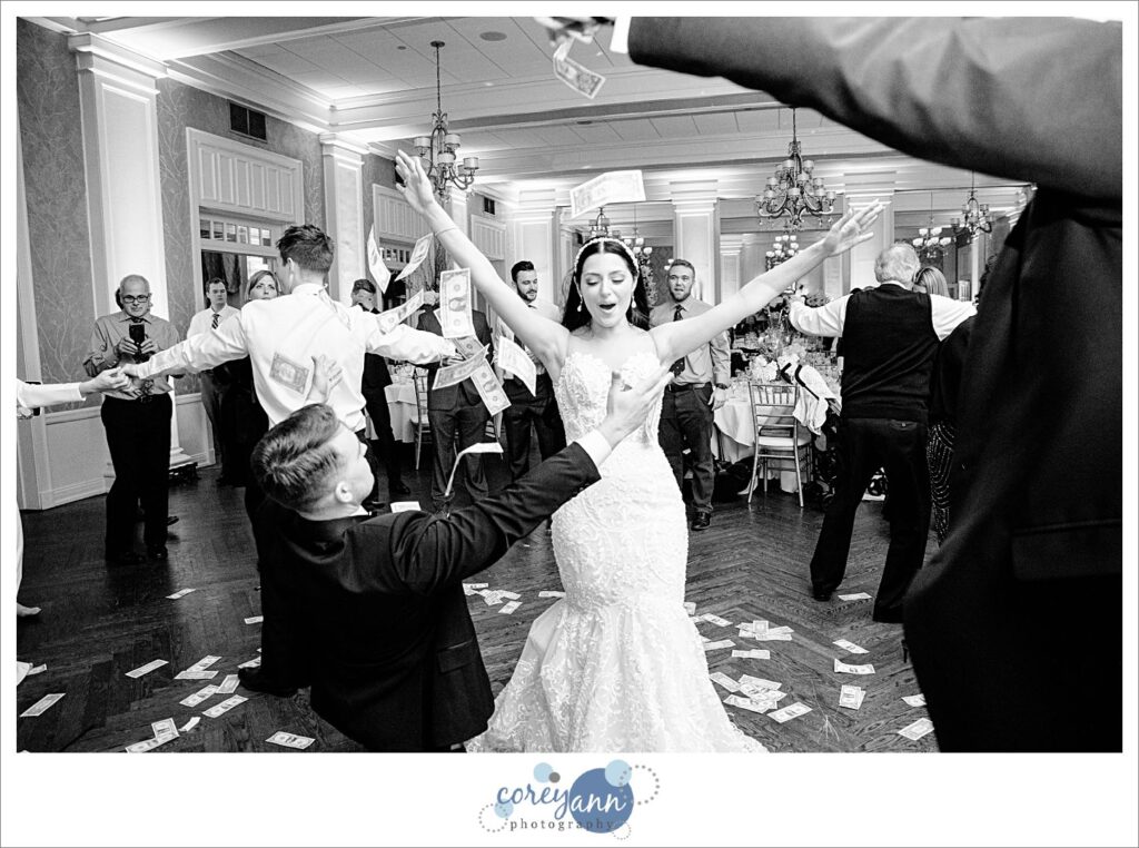 Winter wedding reception at Brookside Country Club in Canton Ohio