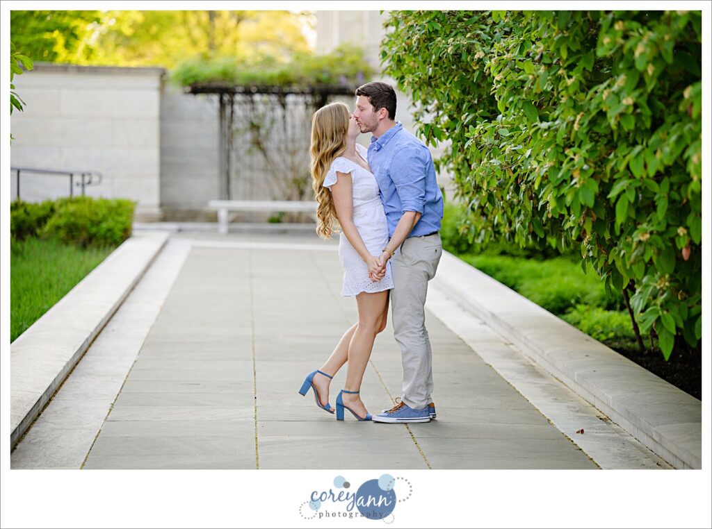 Wade Oval Lagoon Engagement Session in the Spring in Cleveland