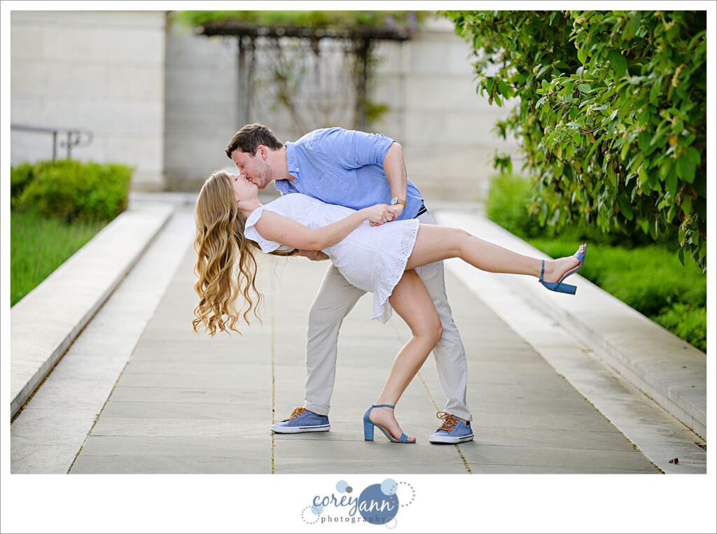 Wade Oval Lagoon Engagement Session in the Spring in Cleveland