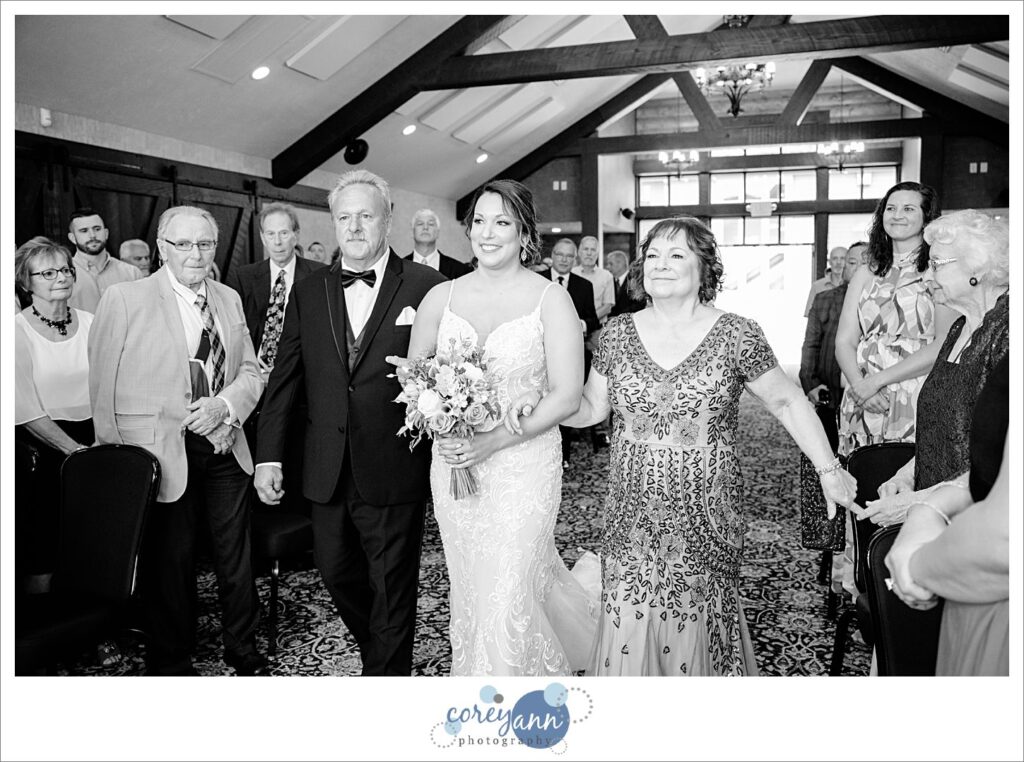 Wedding ceremony at Firestone Country Club in Akron Ohio