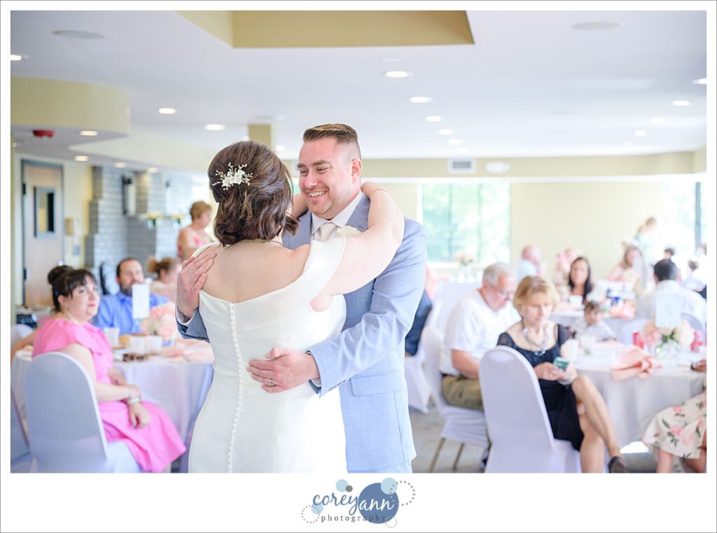 Wedding reception on Portage Lakes in Akron Ohio