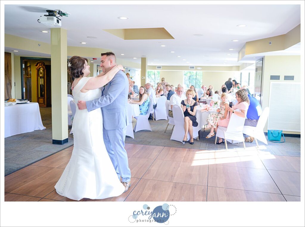 Wedding reception on Portage Lakes in Akron Ohio