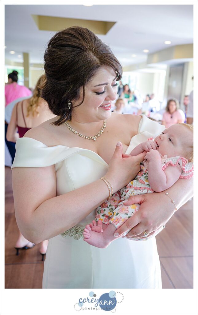 Wedding reception on Portage Lakes in Akron Ohio