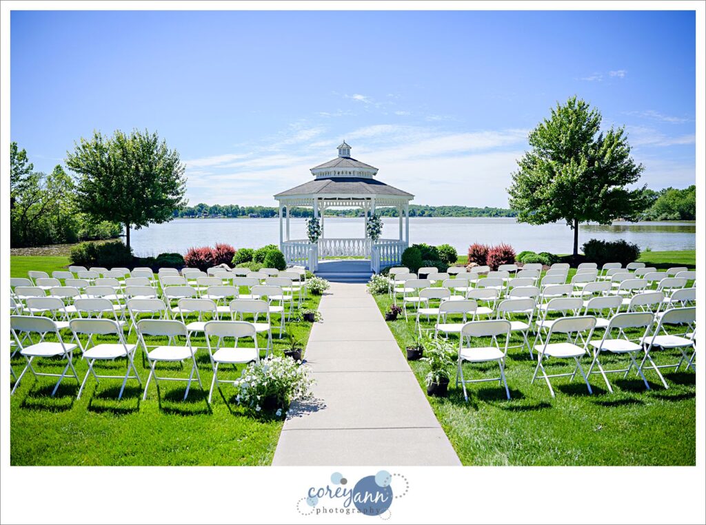 Lakeside wedding ceremony in Akron Ohio