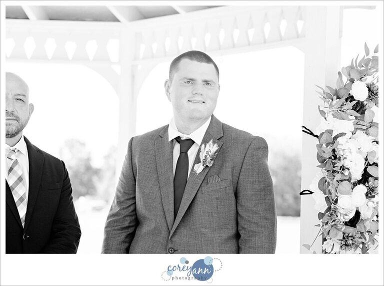 Lakeside wedding ceremony in Akron Ohio