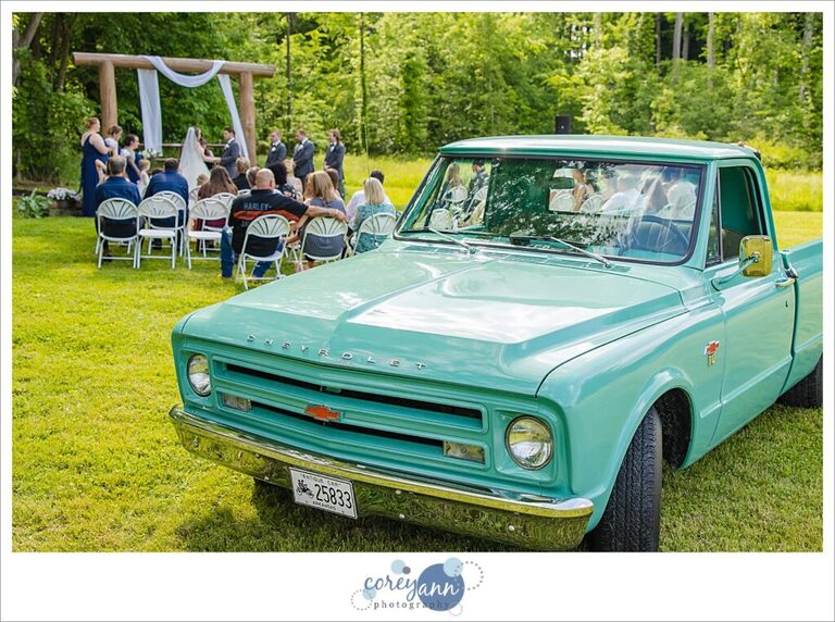 June outdoor wedding ceremony at Amy's Rustic Event Center in Valley City, Ohio