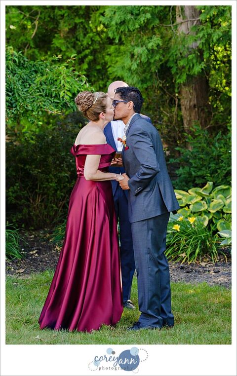 Outdoor wedding ceremony in the garden at Hawken Upper School in Gates Mills, Ohio