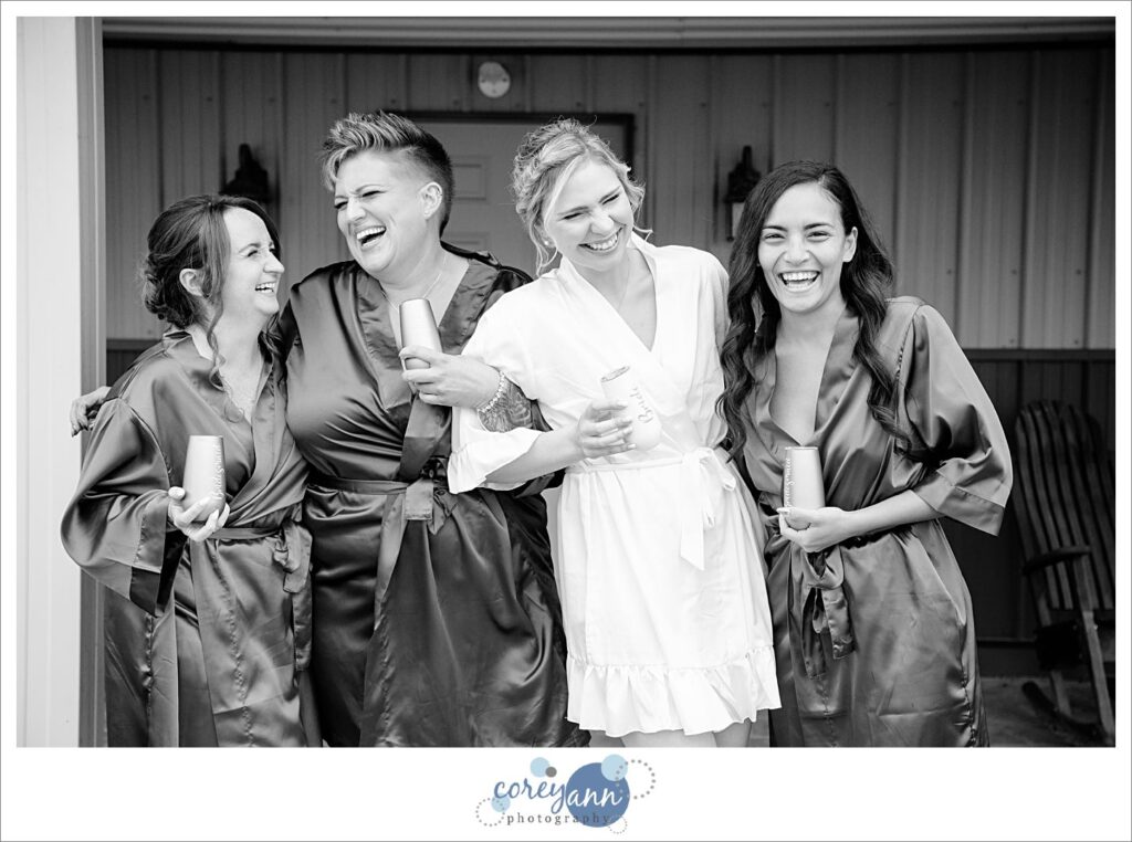 Bride and bridesmaids getting ready at Nickajack Farms in North Lawrence Ohio