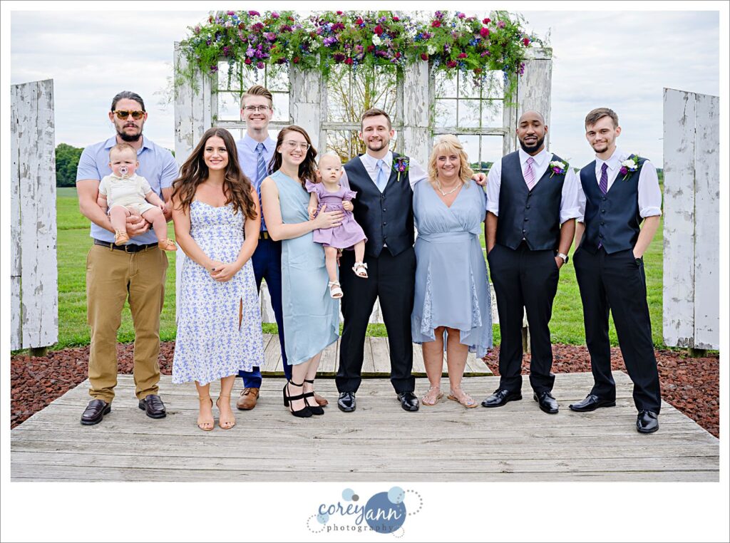 Family portraits at Nickajack Farms after a wedding