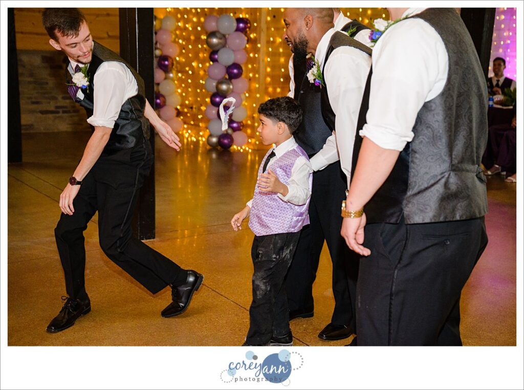 Wedding reception at Nickajack Farms in Ohio