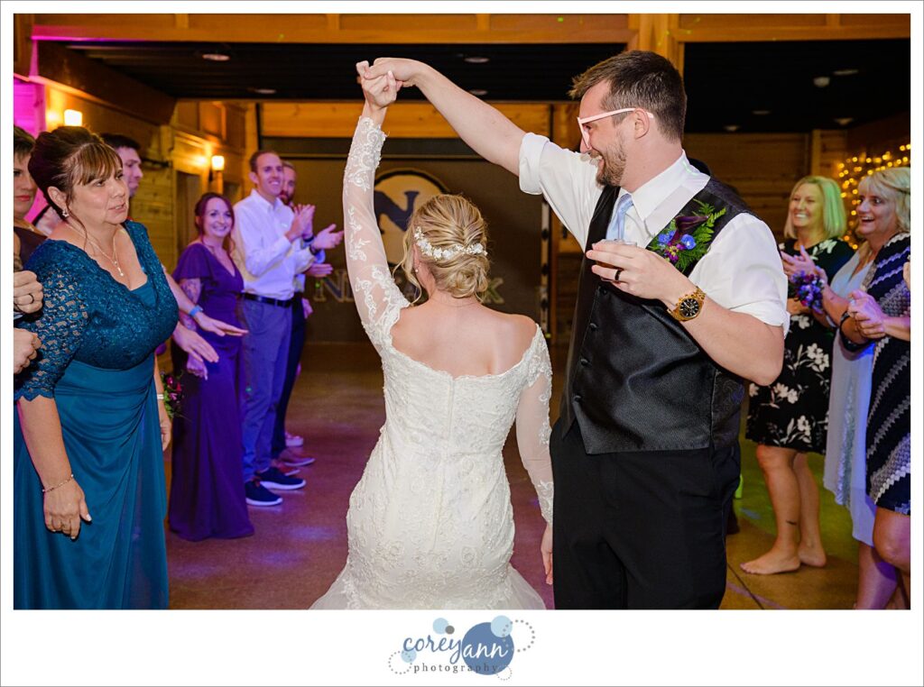 Wedding reception at Nickajack Farms in Ohio