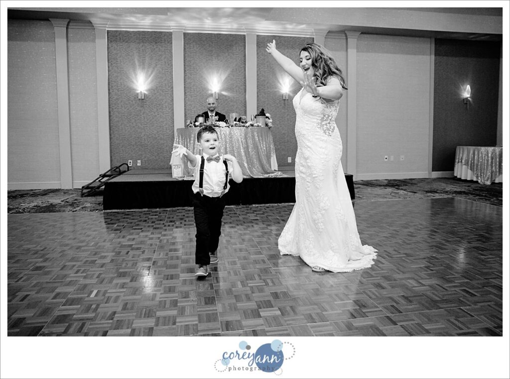 Wedding reception in August at Holiday Inn in Independence Ohio