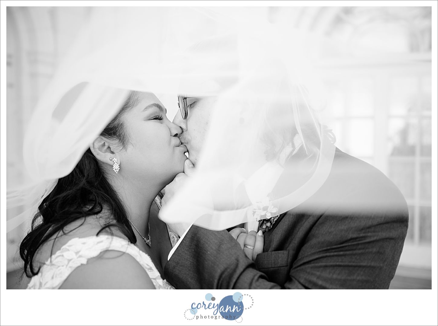 Manakiki and Pine Ridge Country Club Wedding with Chantal and Josh