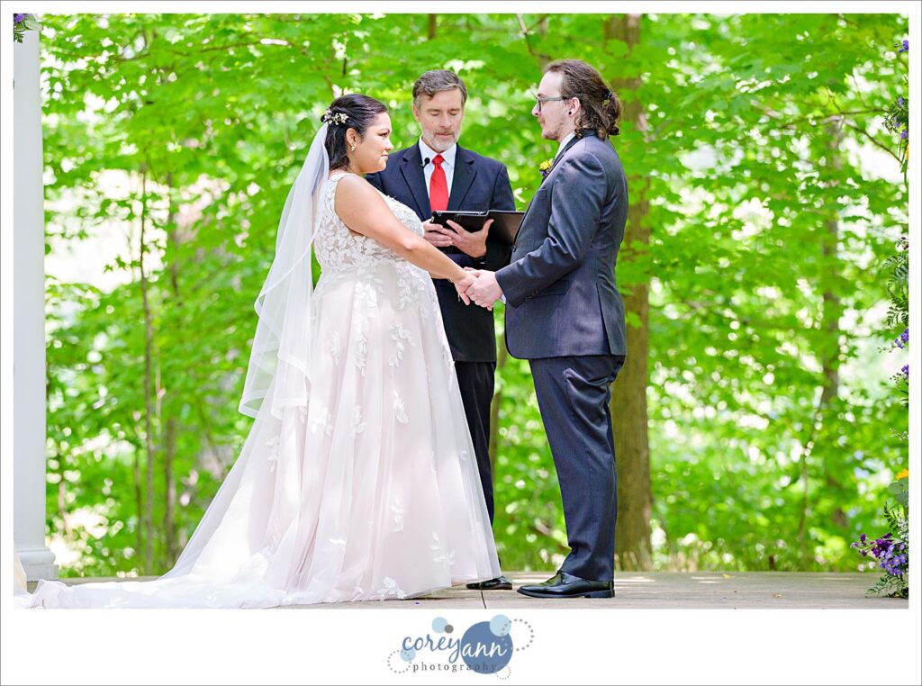 Summer outdoor wedding ceremony at Manakiki Golf Course in Willoughby Ohio