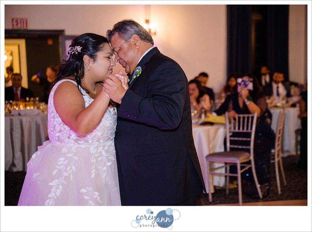Father/Daughter dance during wedding reception at Pine Ridge Country Club in Wickliffe Ohio