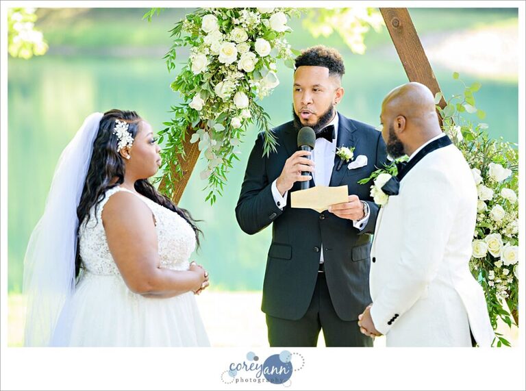 Late August Summer wedding ceremony at Sun Valley Ohio